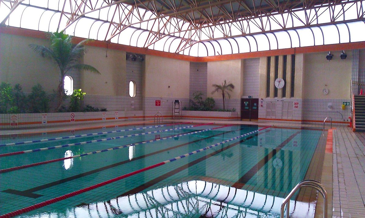 king-alfred-leisure-centre Image showing the original King Alfred Leisure Centre Swimming Pool